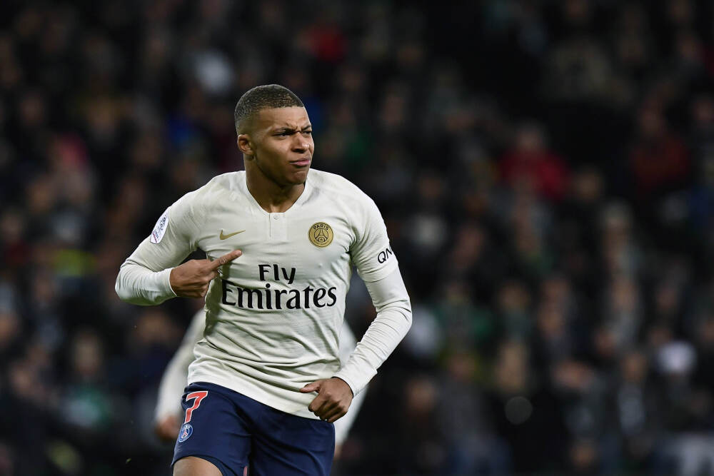 11月重卡销量大涨近5成！全年110万、出口32万辆已近在眼前